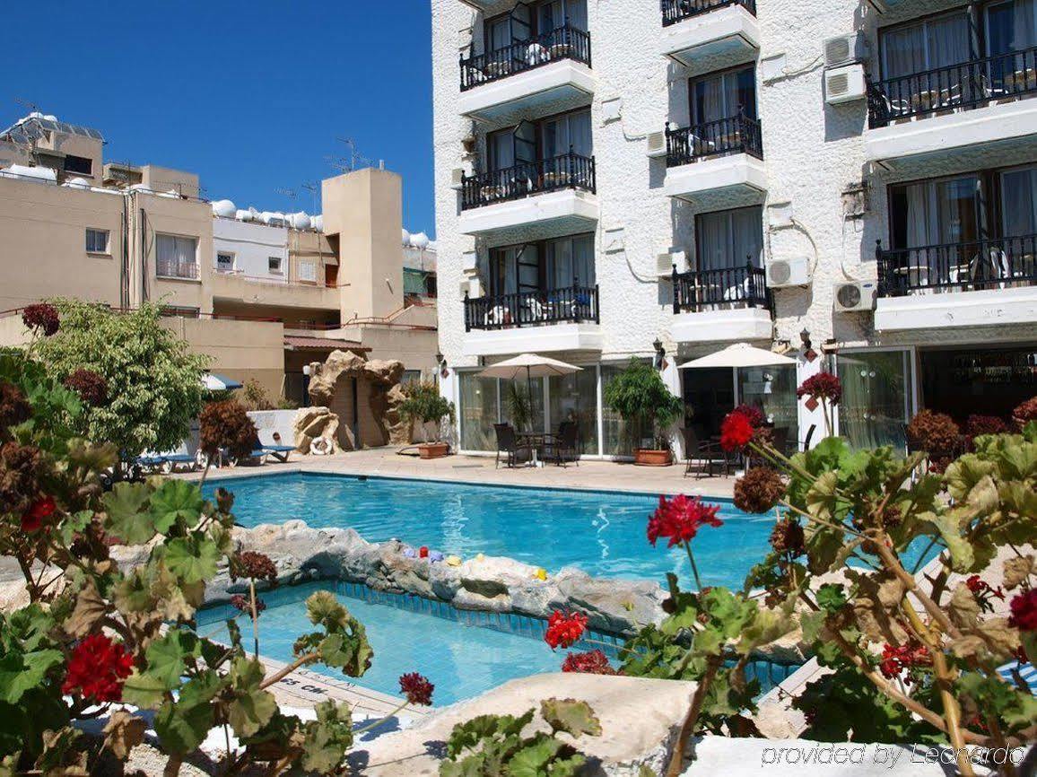 Hotel Best Western Plus Larco à Larnaca Extérieur photo