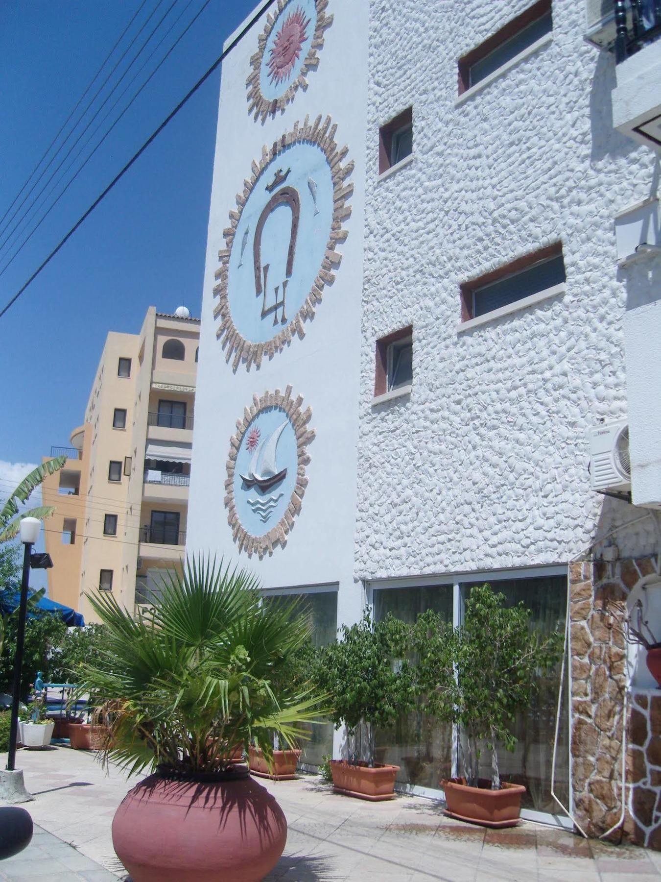 Hotel Best Western Plus Larco à Larnaca Extérieur photo