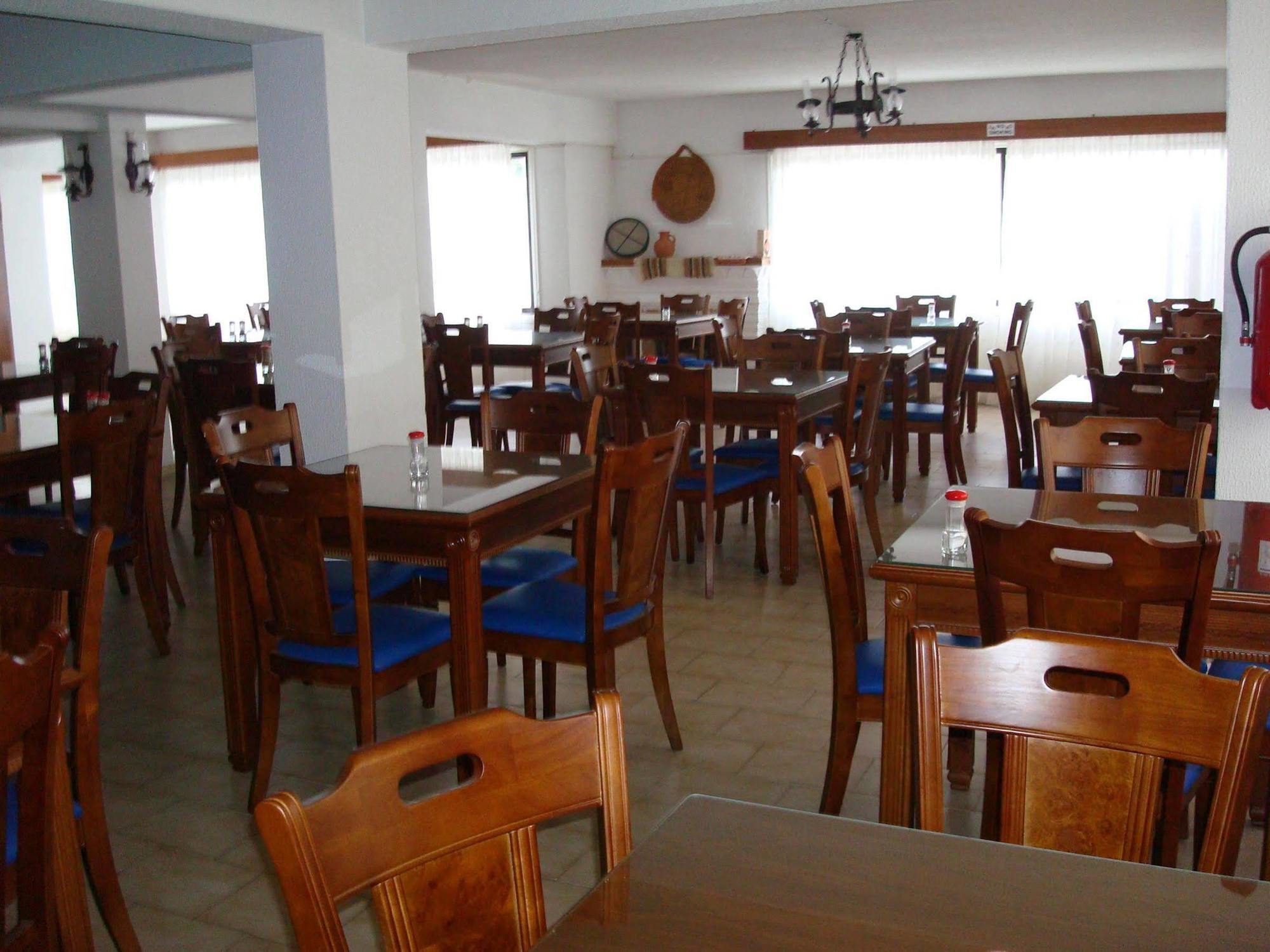 Hotel Best Western Plus Larco à Larnaca Extérieur photo